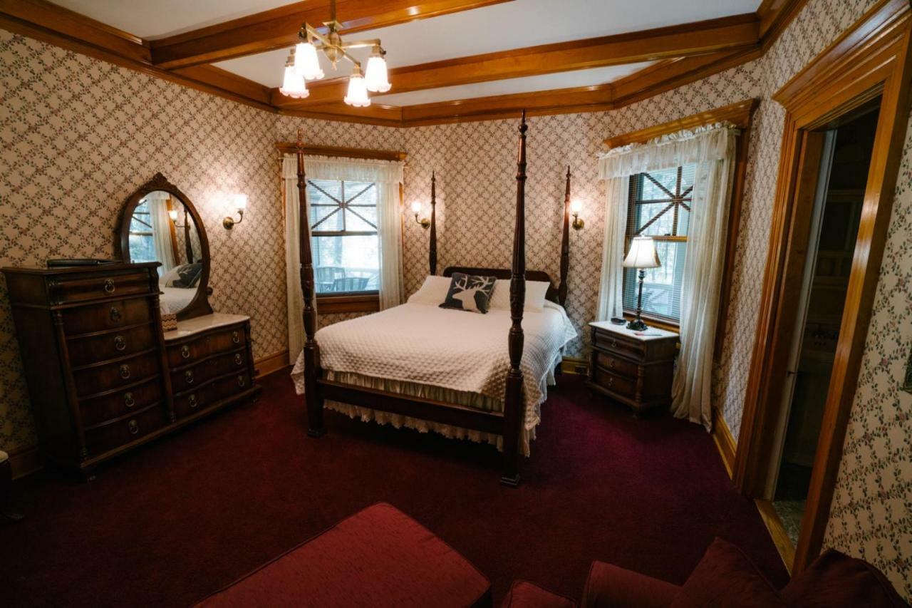 Mccloud Hotel Экстерьер фото