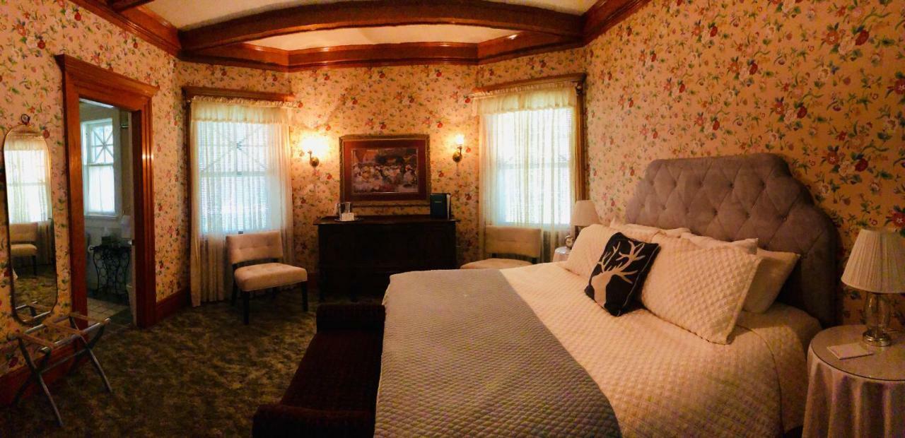 Mccloud Hotel Экстерьер фото