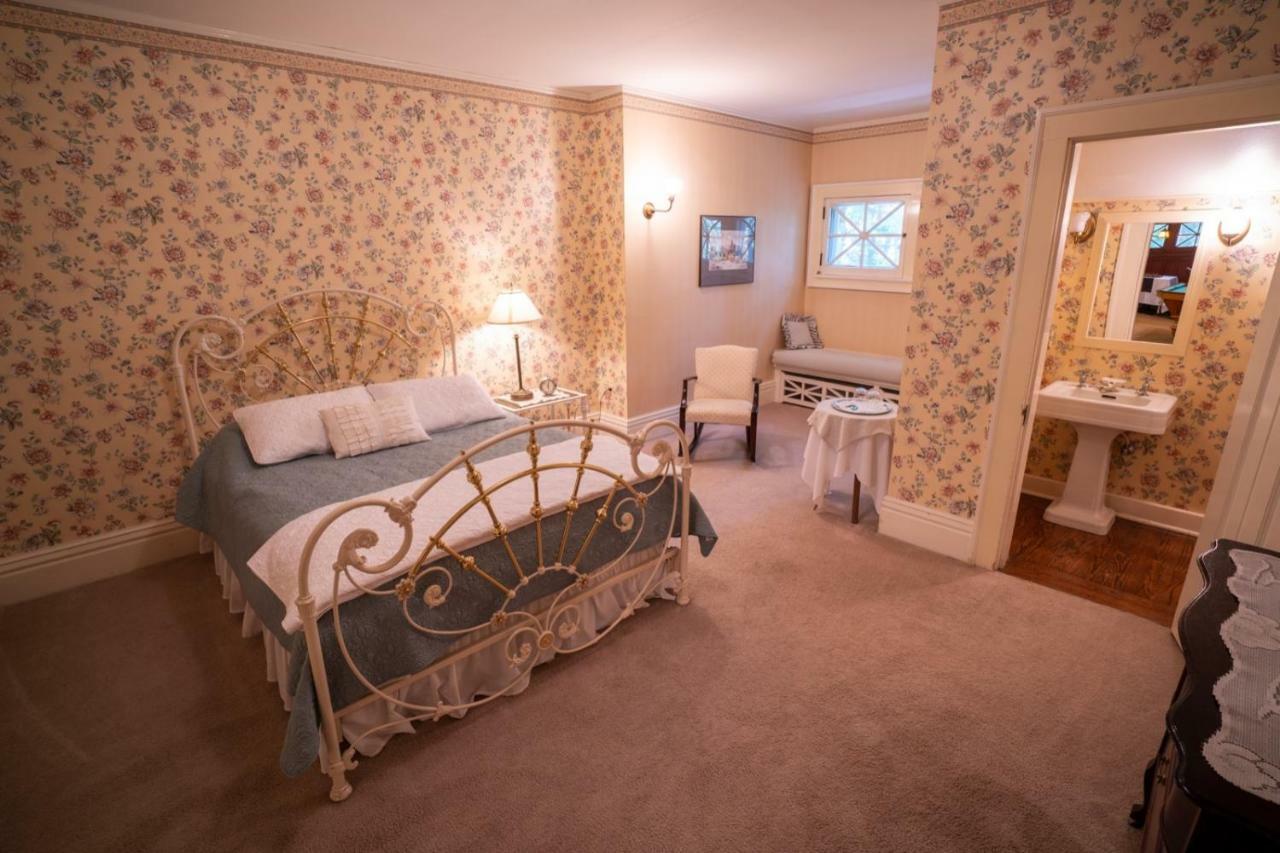 Mccloud Hotel Экстерьер фото